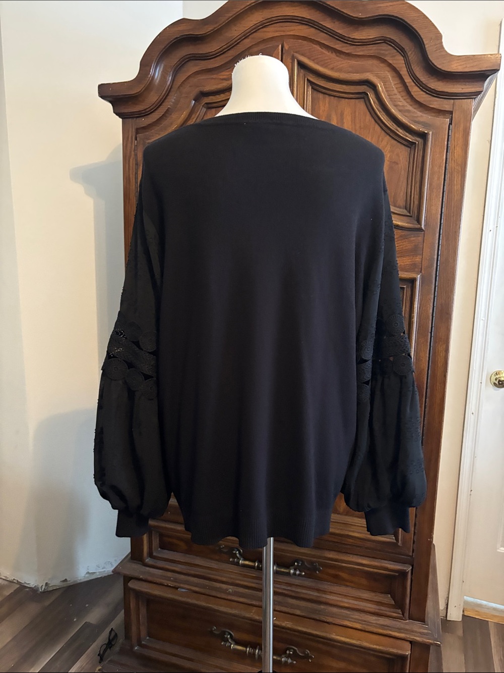 Sioni Milano black knit sweater with puff sleeve - Picture 7 of 11